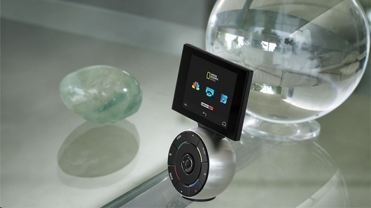 Beo6 remote control - Bang & Olufsen #metal #screen #sphere #remote