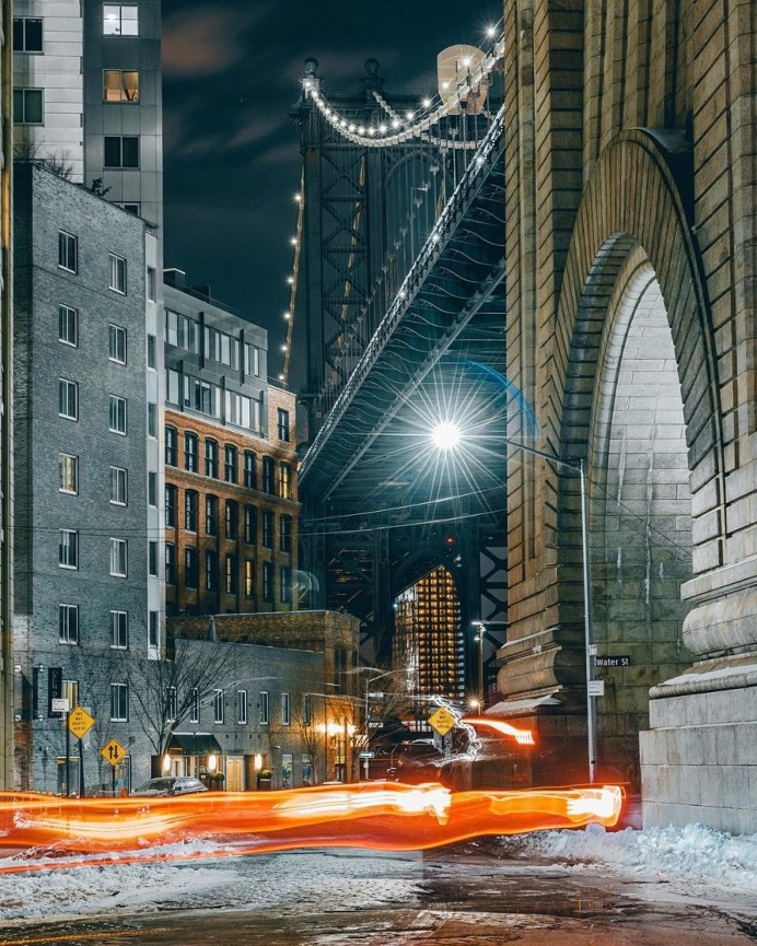 Vibrant Street Photographs of New York City by Henry Kornaros