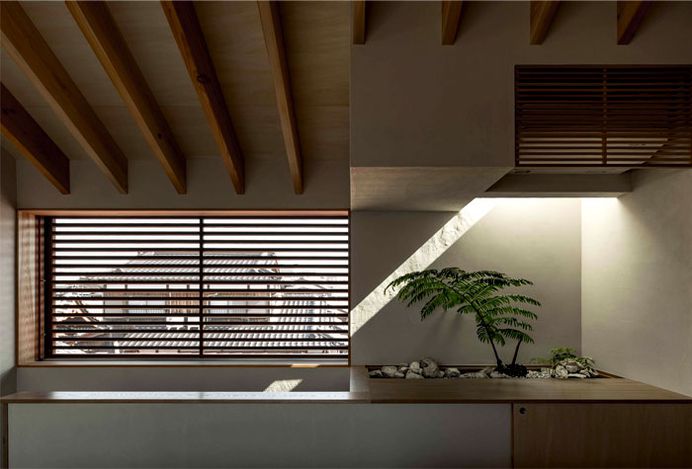 Japan Micro House with Small Zen Garden - InteriorZine #decor #interior #home