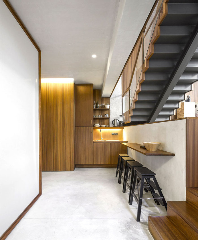 The Hotel Room for Ideas Office by ColectivArquitectura
