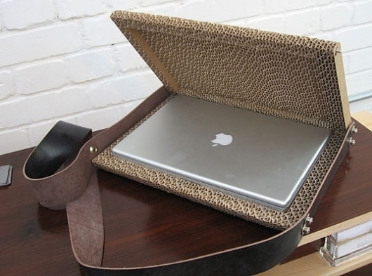 packaging | UQAM | Sylvain Allard #packaging #case #laptop