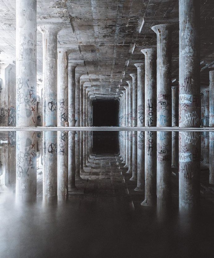 #urbexworld: Stunning Abandoned Photography by Bartlett Lentini