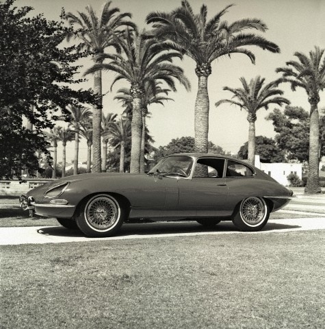 1964 Jaguar XKE on driveway ... in Los Angeles, CA 1964 | Flickr - Photo Sharing! #bw #los #automobile #1960s #car #angeles #jaguar