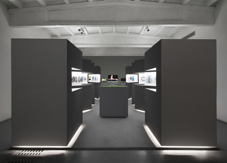 Nike Free 2013 installation by Studio at Large #store #nike #black #stadium