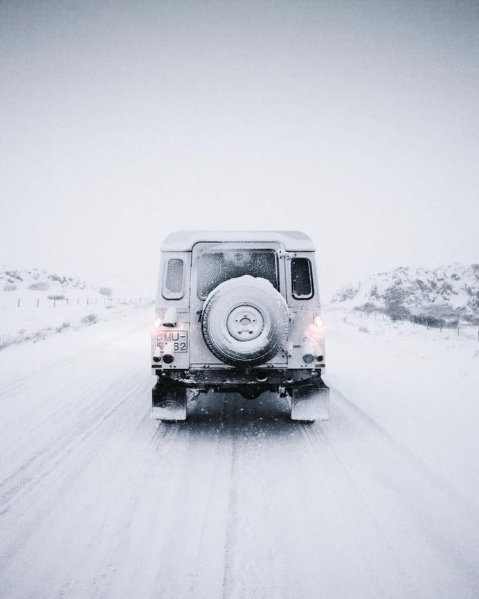 Creative and Minimalist Adventure Photography by Antoine Janssens