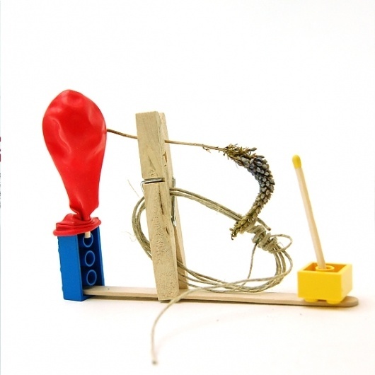 Annabel L Stevens #international #branding #balloon #identity #boys #lbi #three #lost #dimensional
