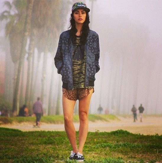 Apeculiarsprezzatura #photography #girl #supreme