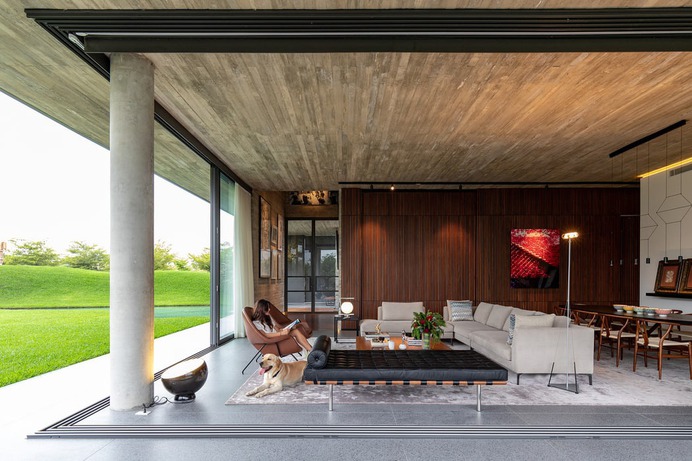 6M Residence by Jannina Cabal & Arquitectos