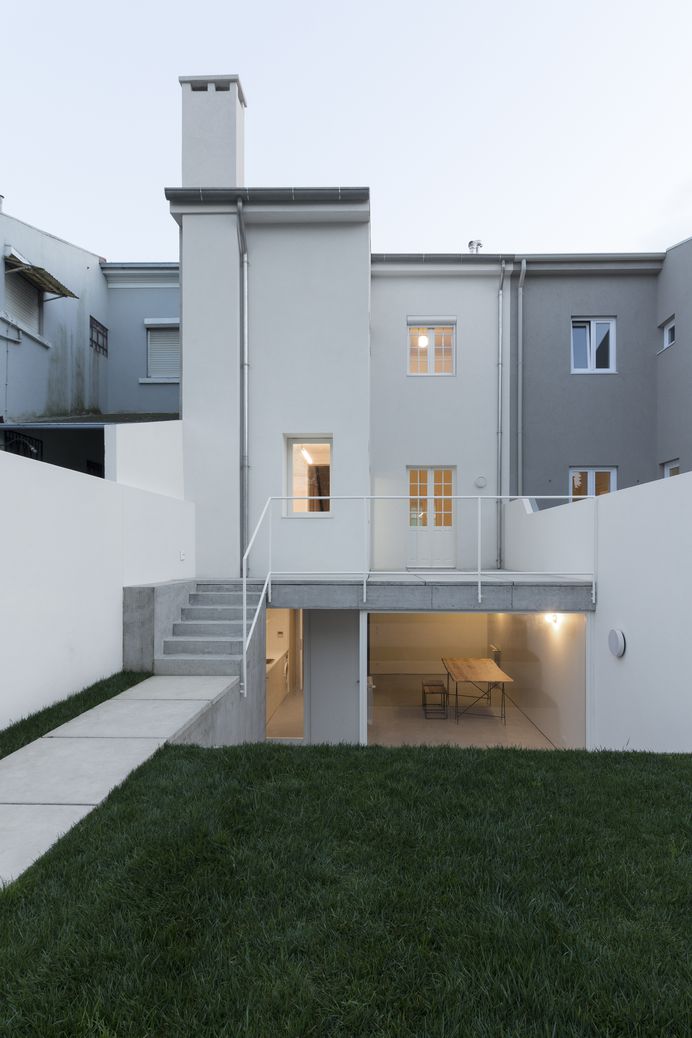 SM House by MGO