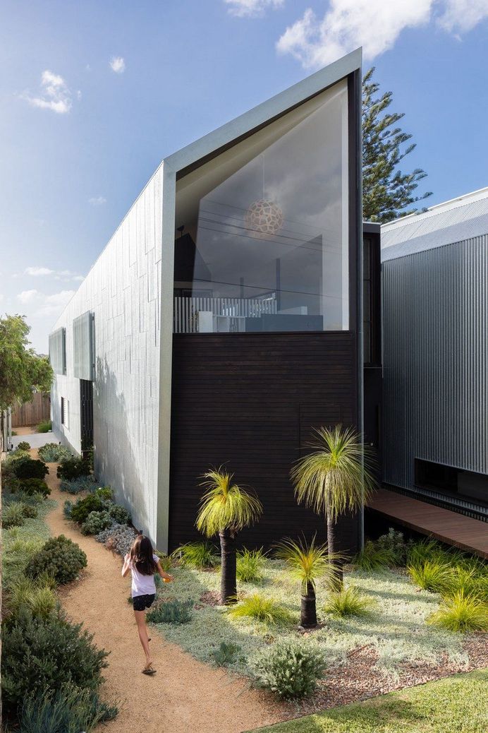 Iron Maiden House by CplusC Architectural Workshop 1