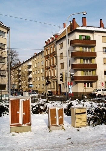 City Rooming : Claudia Kappenberger #stickers #cityrooming #furniture #art #street #karlsruhe