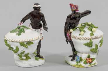 Pair of Mohr figures, with cover shell #Sets #Teasets #Porcelainsets #Antiqueplates #Plates #Wallplates #Figures #Porcelainfigurines #porcelain