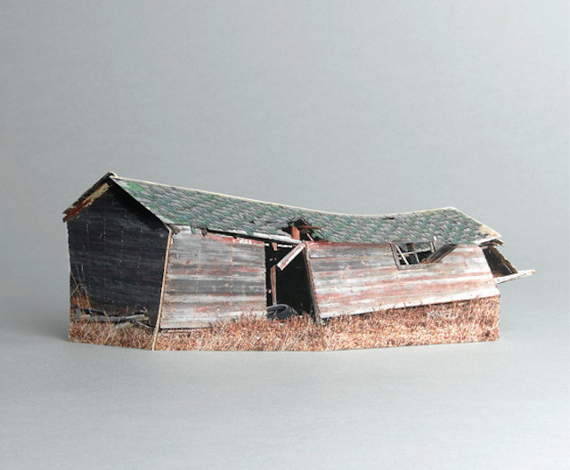 brokenhouses-8 #sculpture #house #art #broken #miniature