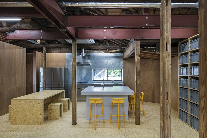 Hojo Sanci by Schemata Architects