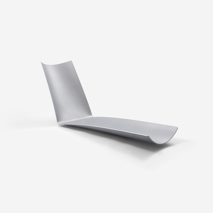 Aluminum Lounge by Leon Ransmeier