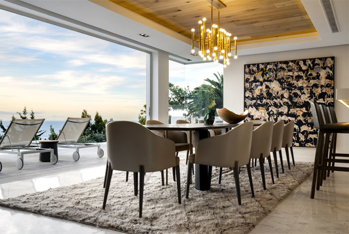 ARRCC Create a Modern and Sophisticated Cape Town Villa - InteriorZine #decor #interior #home #dining