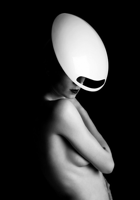 Mystery Tumblr Hat Girl #white #girl #photo #black #and