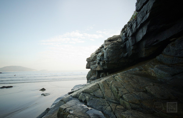 www.breakandcreate.com #wet #rock #photography #and #blue #beach #grey