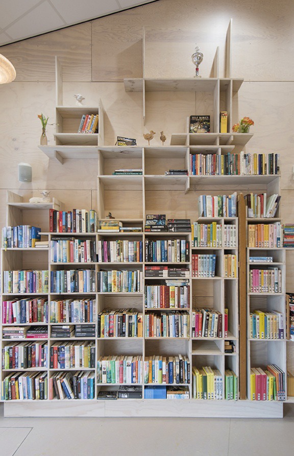 Melle Koot - Bookcase