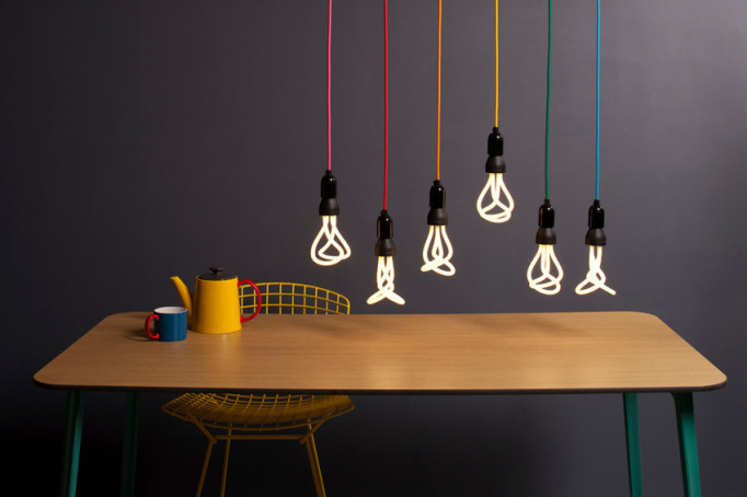 Michael-George Hemus, Plumen 001 (2010)