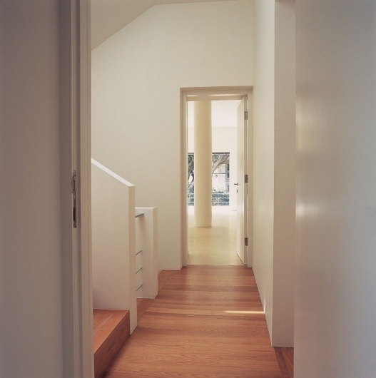 up_270311_12 » CONTEMPORIST #interior #urban #house #architects #private #architecture #minimal #chyutin