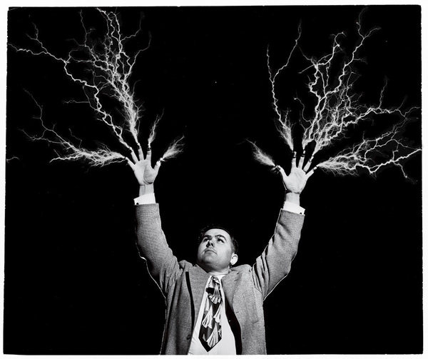 Juxtapoz FOUNDNATGEO35 #photography #electric