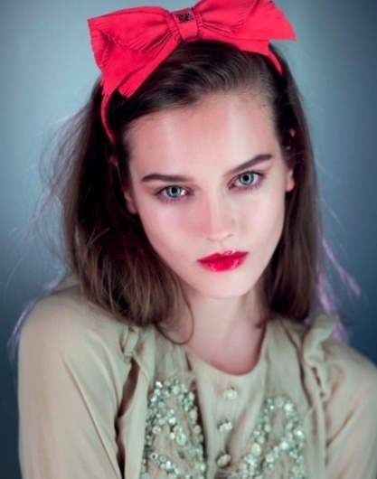 Maison Michel Spring 2011 by Karl Lagerfield #fashion #bow #girl