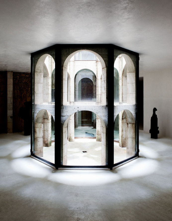 The-Labyrinth-Home-of-Xavier-Corbero-2