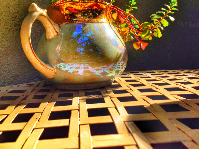 London pot reflections | Flickr - David Walby #pot #walby #iphone #reflection #david #wall-b