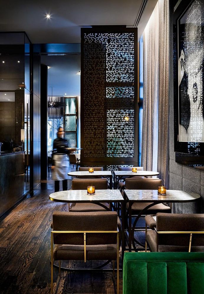 One Restaurant Bar and Lounge by Audax Architecture