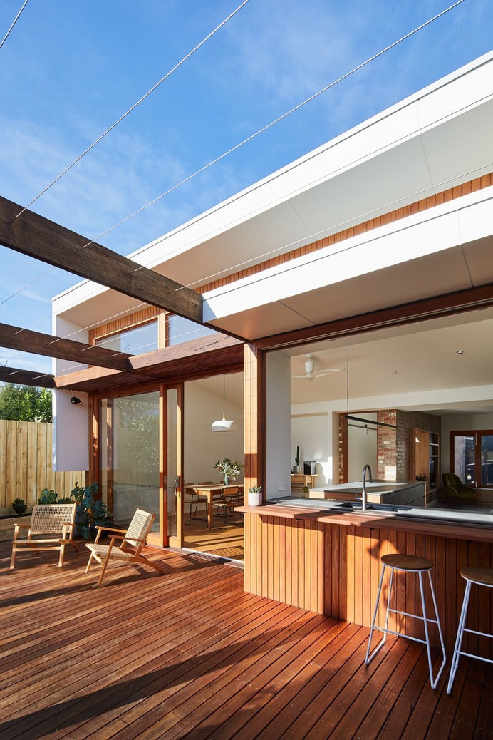 practical living / dining space, terrace, Altereco Design