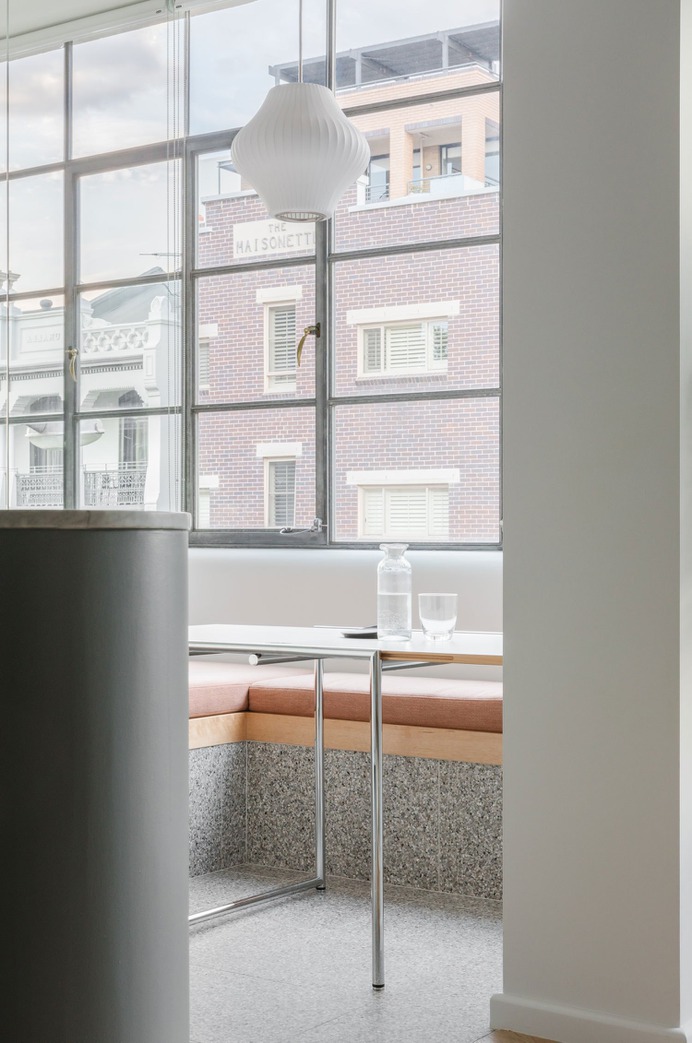 Challis Avenue Apartment by Retallack Thompson