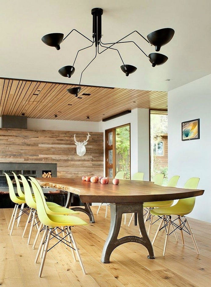 Tech House – A Wyoming Getaway Home for a Family of Five
