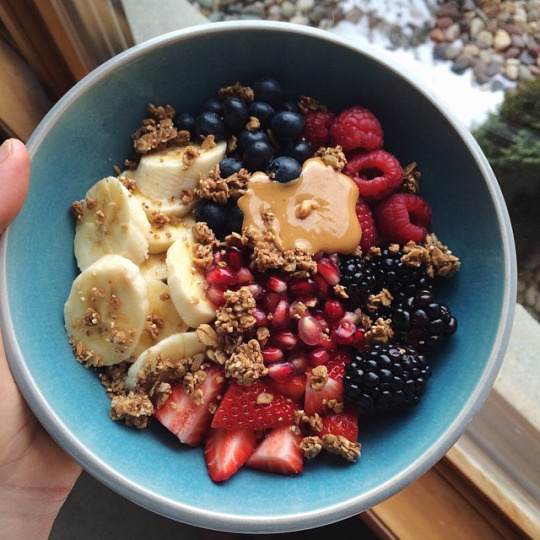 food, breakfast, musli, strawberry, banana, grenade