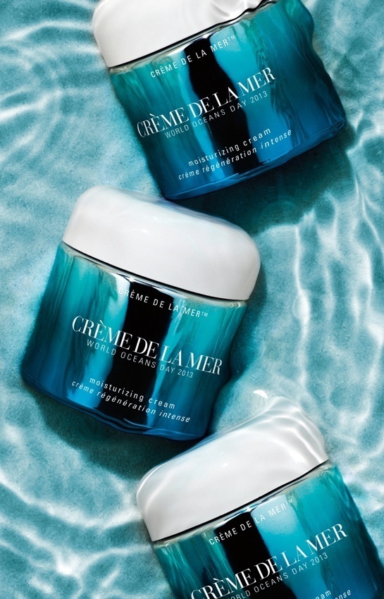 Le collector ocean friendly de Crème de la Mer http://www.vogue.fr/beaute/buzz du jour/diaporama/creme de la mer regeneration intense/13236 #la #photography #mer #skincare