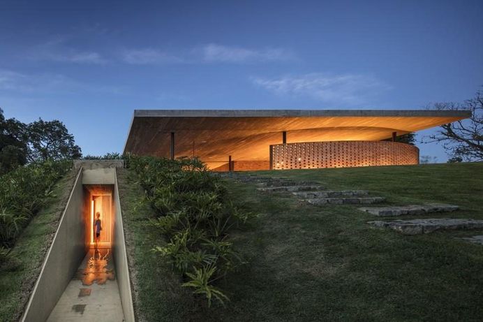 Planar House, Studio mk27 18