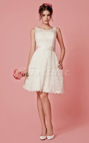 Robe de mariée impressioé plissage de col bateau a plage trou de serrure