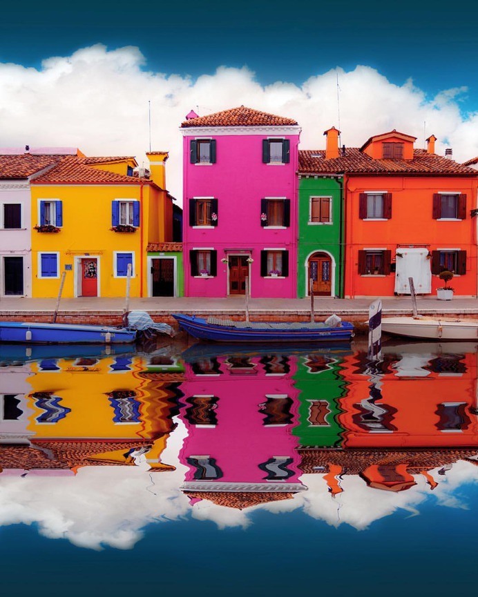 Majestic Architecture and Street Photography by Dorian Pellumbi