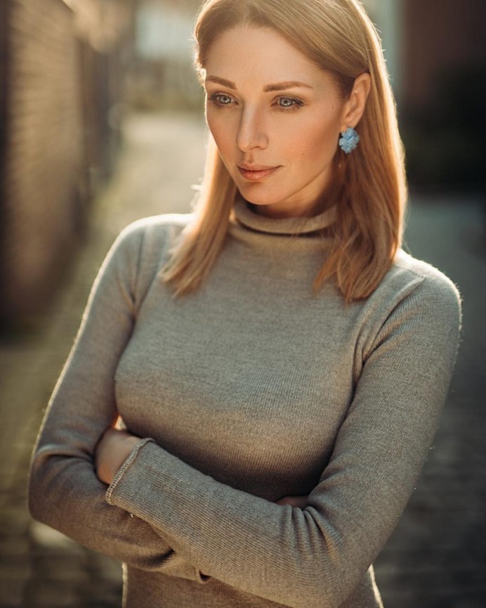 Marvelous Female Portrait Photography by Stefan Teresiak