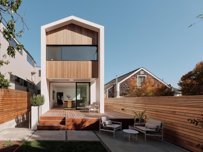 This minimalist San Francisco house thrives through contrasts