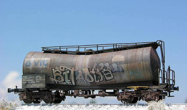 Zacns H0 Roco Graffiti #train #model #graffiti #diorama #photography #railway #miniature