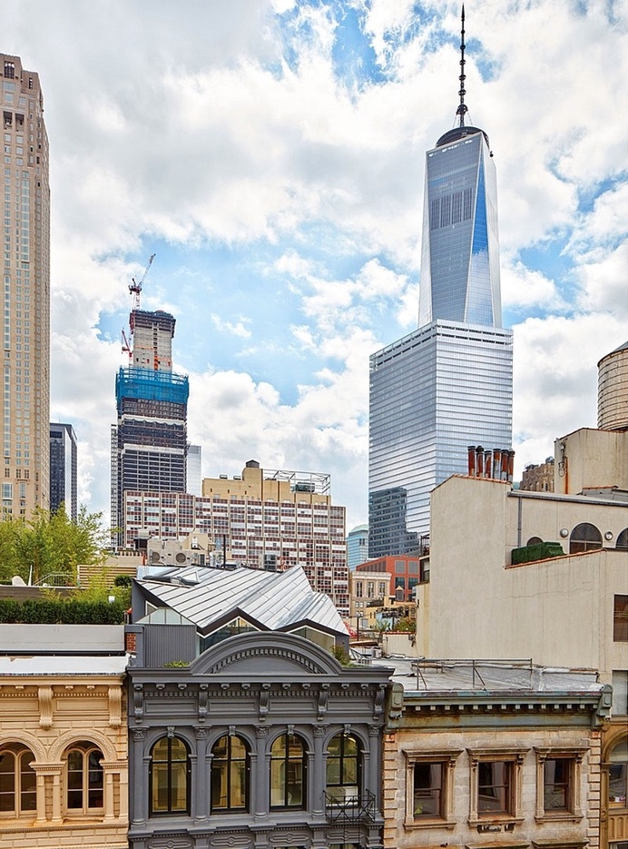 Obsidian House in the Heart of TriBeCa / WORKac