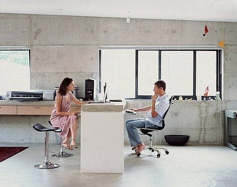 FFFFOUND! | katz-residence-office-portrait.jpg 643×507 pixels #concrete #white #office #minimal #residence