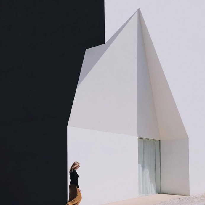 Minimalist and Creative Architecture Photography by Marta Ferreira