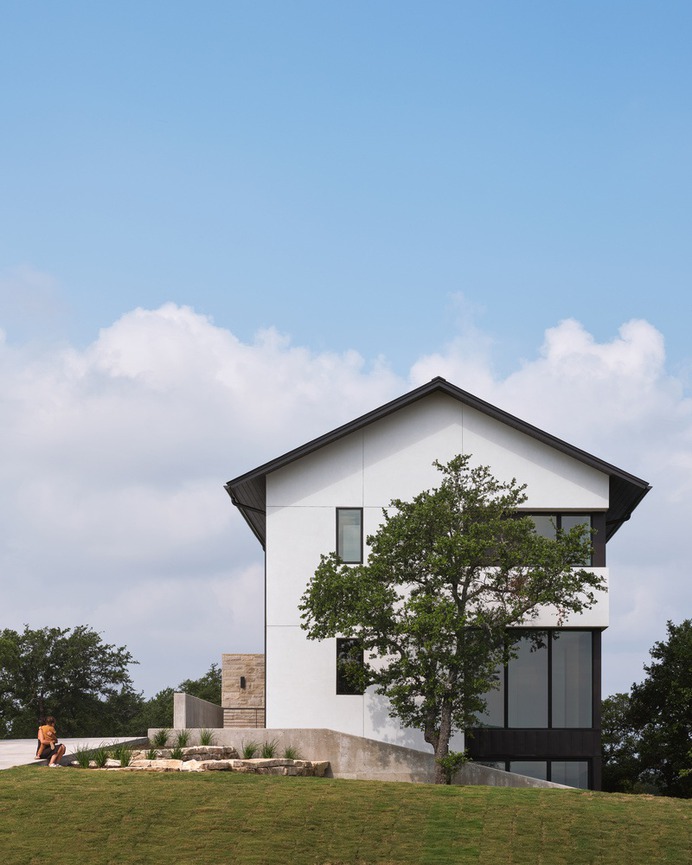Manifold House / Matt Fajkus Architecture