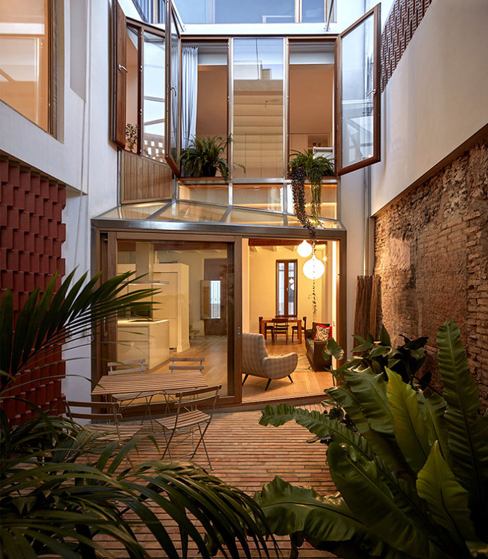 Small House Renovation in Valencia
