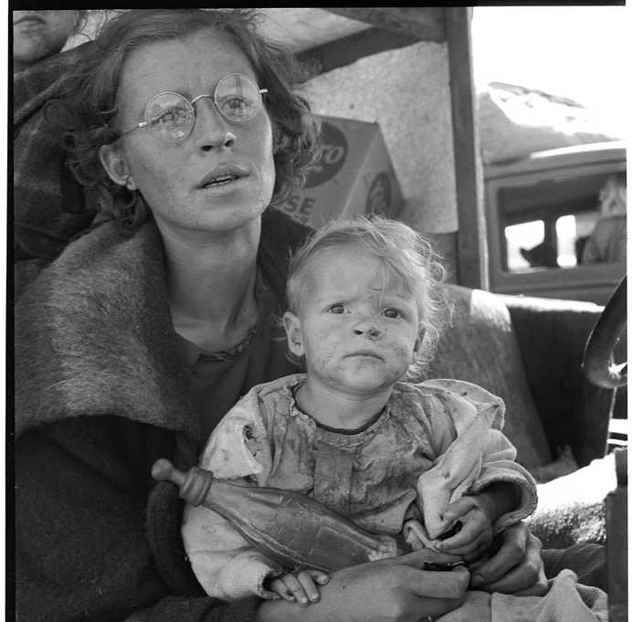 Black and White Photography by Dorothea Lange #inspiration #white #black #photography #and