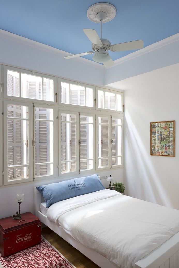 Two Apartments in Tel Aviv Designed by Two Sisters for Short-Term Rental 4