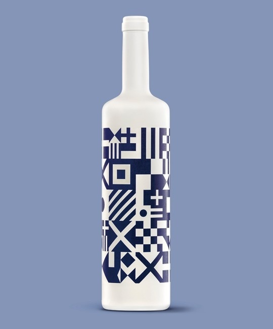 DiseÃ±o de Botella de Vino AlbariÃ±o #white #spain #bottle #packaging #design #wine #albariã±o #sea #oloramar #flags