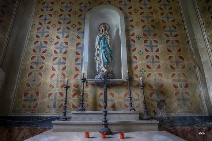 Abandoned Italy: Stunning Urbex Photography by Maurizio Lanzetta